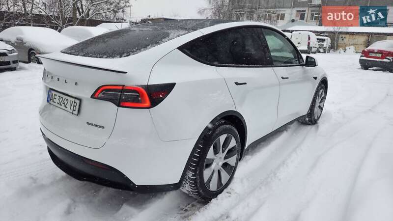 Внедорожник / Кроссовер Tesla Model Y 2023 в Днепре фото 4 Внедорожник / Кроссовер Tesla Model Y 2023 в Днепре