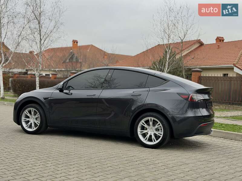 Внедорожник / Кроссовер Tesla Model Y 2024 в Одессе фото 6 Внедорожник / Кроссовер Tesla Model Y 2024 в Одессе