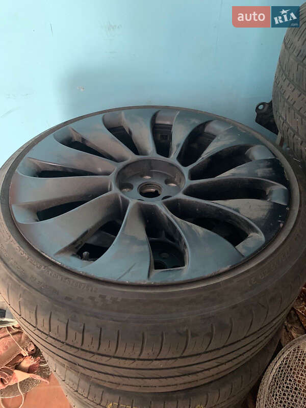 Внедорожник / Кроссовер Tesla Model Y 2022 в Хмельницком