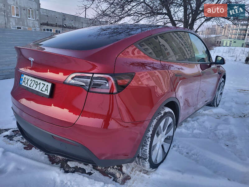 Позашляховик / Кросовер Tesla Model Y 2024 в Харкові фото 4 Позашляховик / Кросовер Tesla Model Y 2024 в Харкові