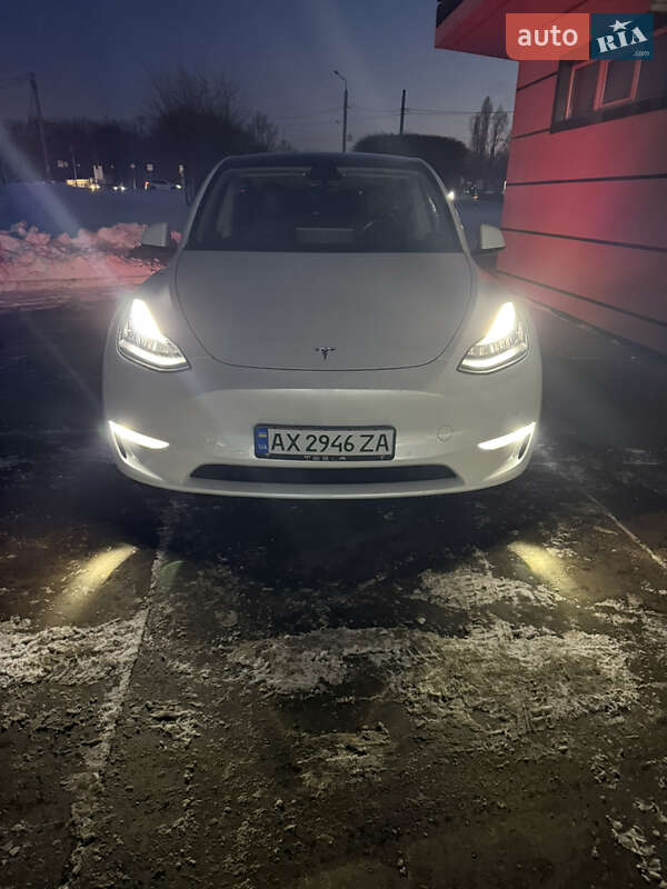 Внедорожник / Кроссовер Tesla Model Y 2021 в Харькове