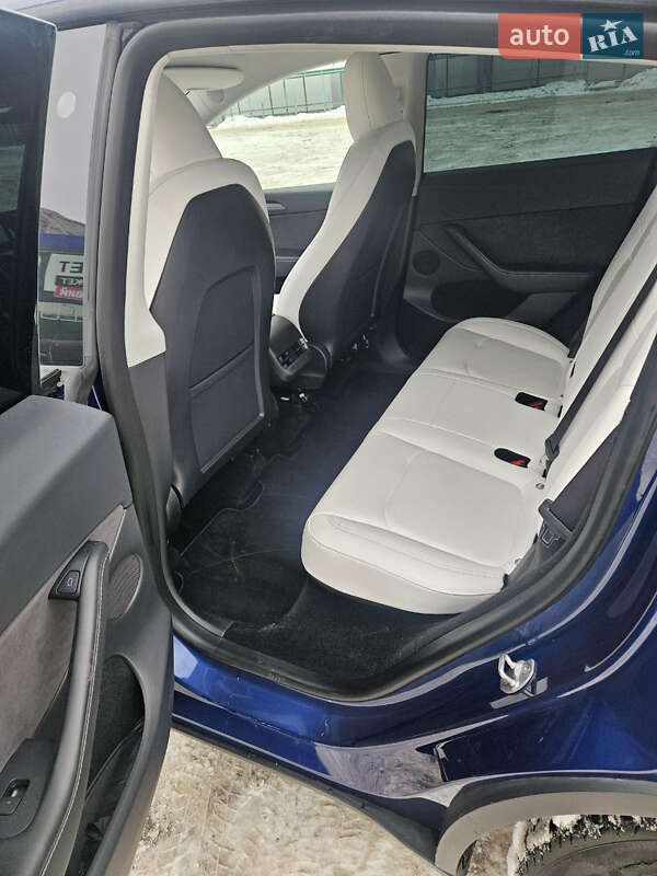 Позашляховик / Кросовер Tesla Model Y 2023 в Запоріжжі фото 13 Позашляховик / Кросовер Tesla Model Y 2023 в Запоріжжі