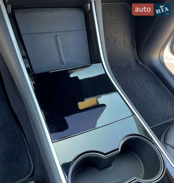 Внедорожник / Кроссовер Tesla Model Y 2020 в Киеве фото 5 Внедорожник / Кроссовер Tesla Model Y 2020 в Киеве