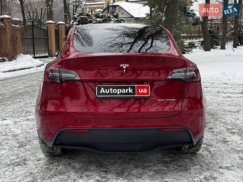 Позашляховик / Кросовер Tesla Model Y 2022 в Києві