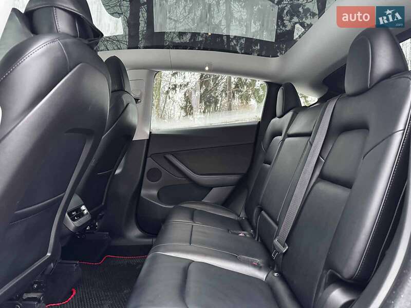 Позашляховик / Кросовер Tesla Model Y 2022 в Києві