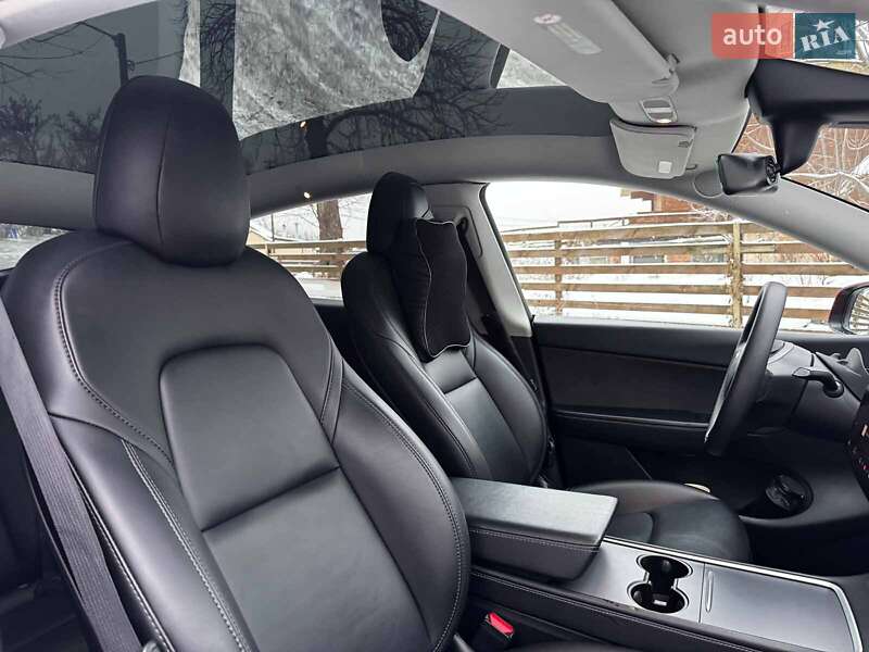 Позашляховик / Кросовер Tesla Model Y 2022 в Києві