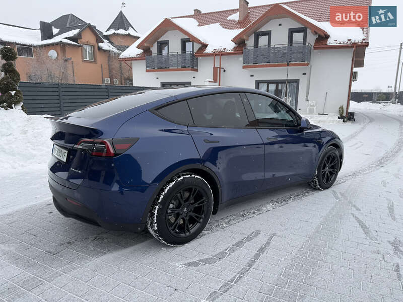 Внедорожник / Кроссовер Tesla Model Y 2022 в Ивано-Франковске