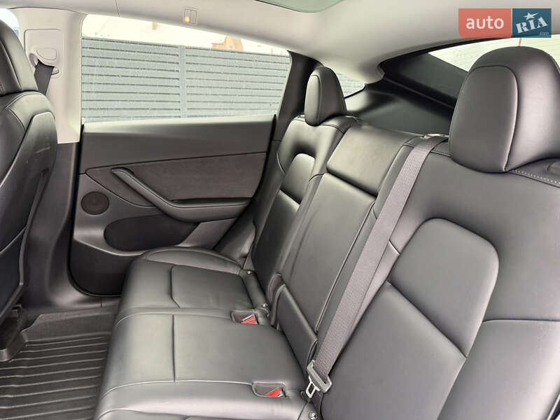 Внедорожник / Кроссовер Tesla Model Y 2022 в Ивано-Франковске