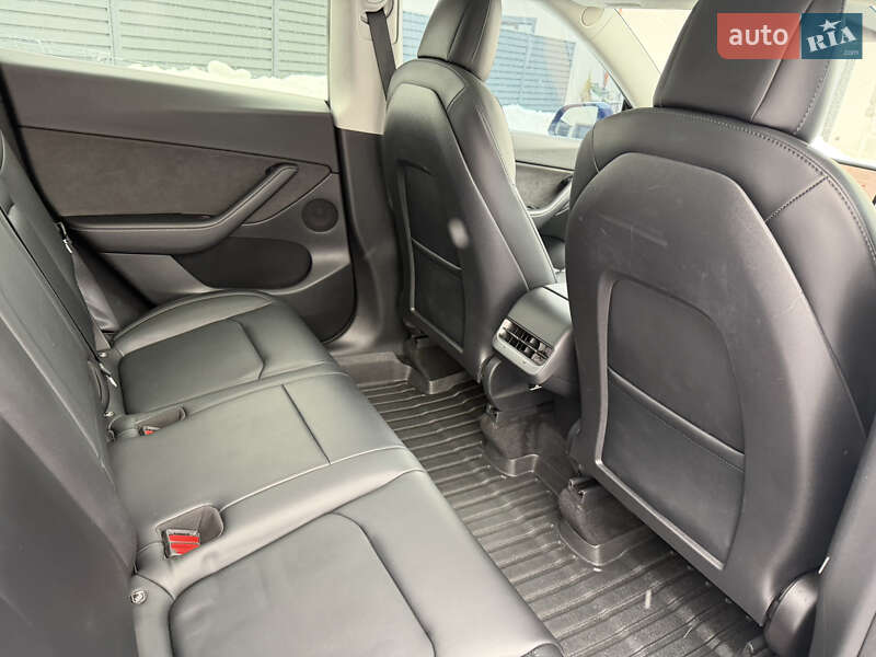 Внедорожник / Кроссовер Tesla Model Y 2022 в Ивано-Франковске