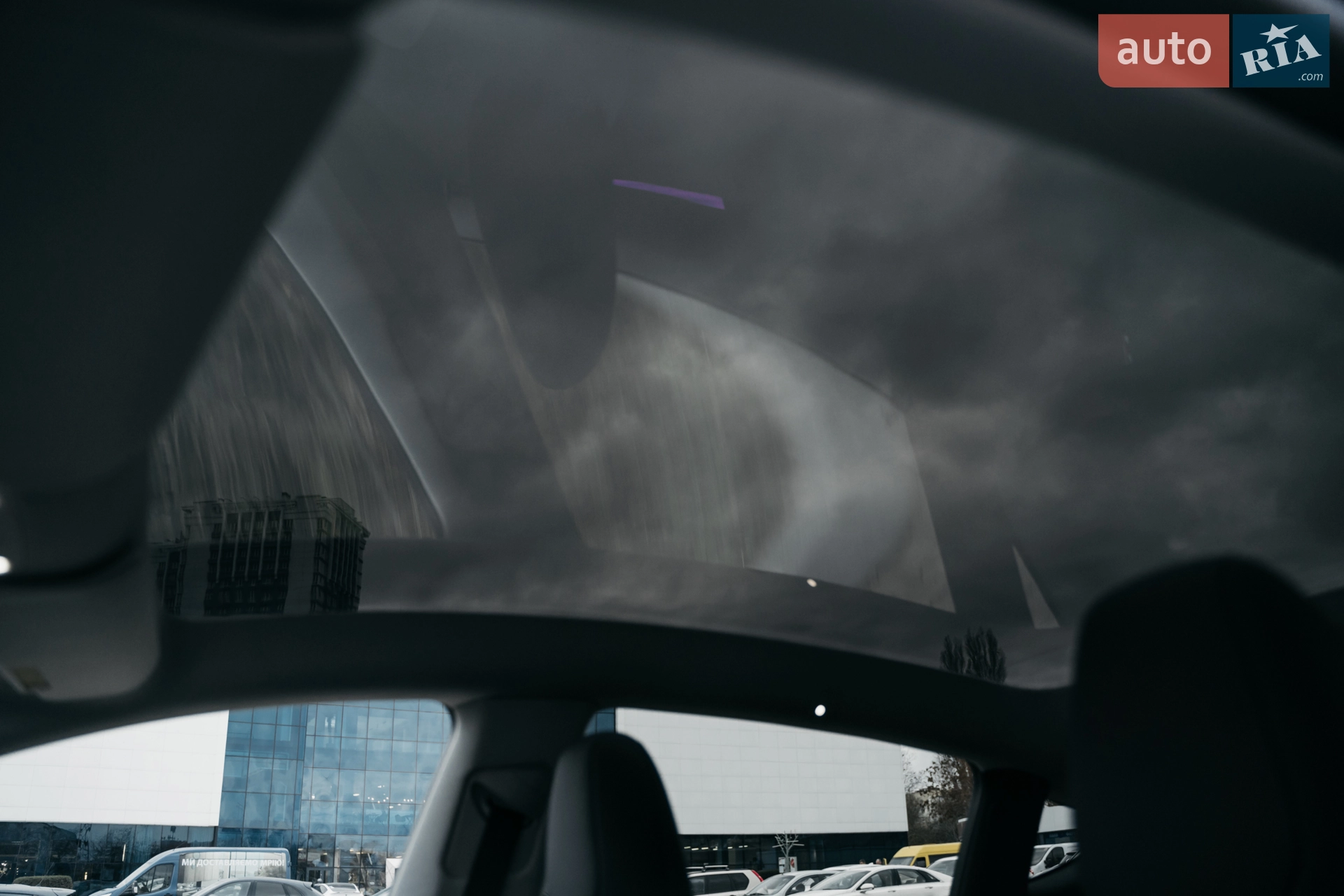2025 Tesla Model Y - мініатюра 16