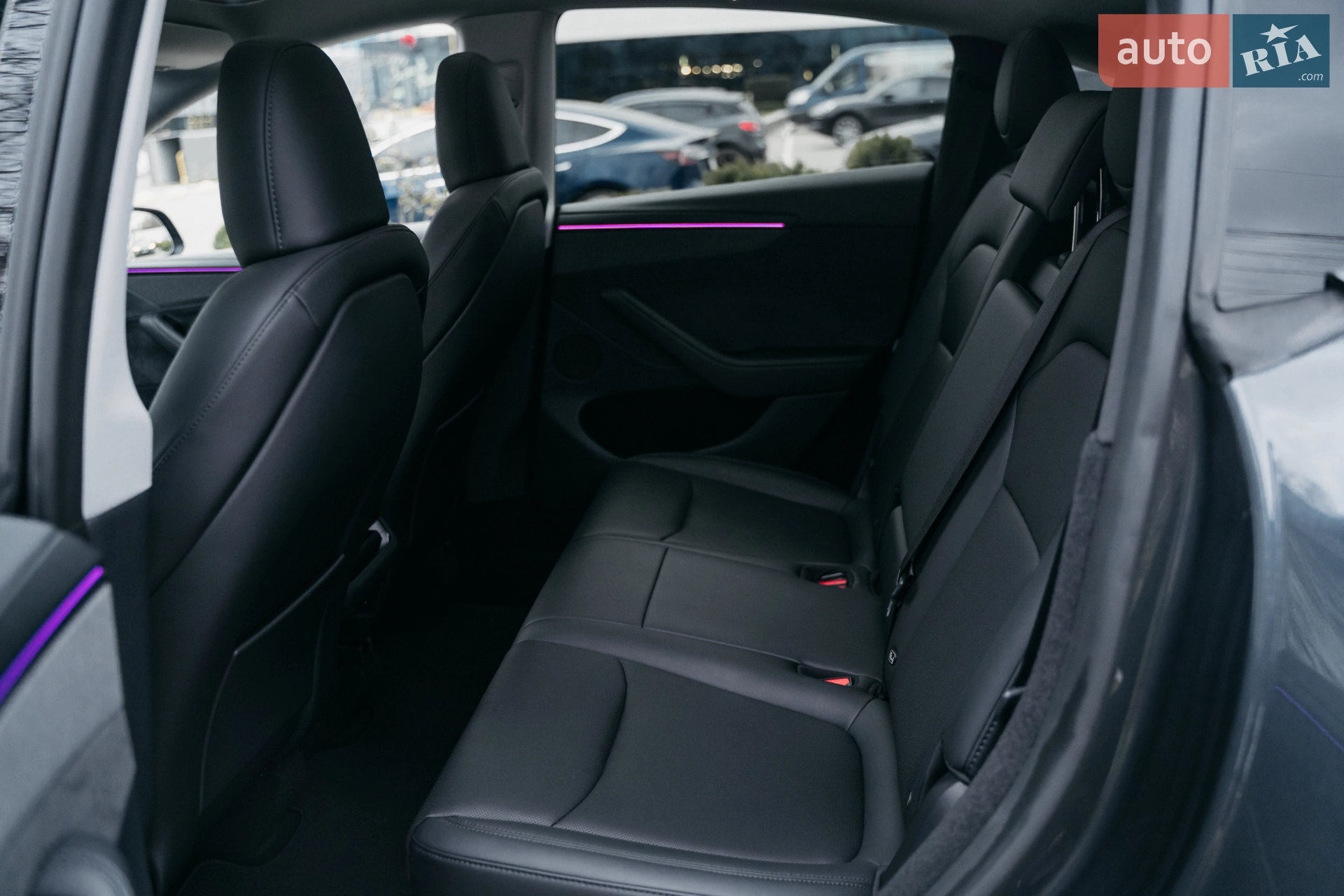 2025 Tesla Model Y - мініатюра 17