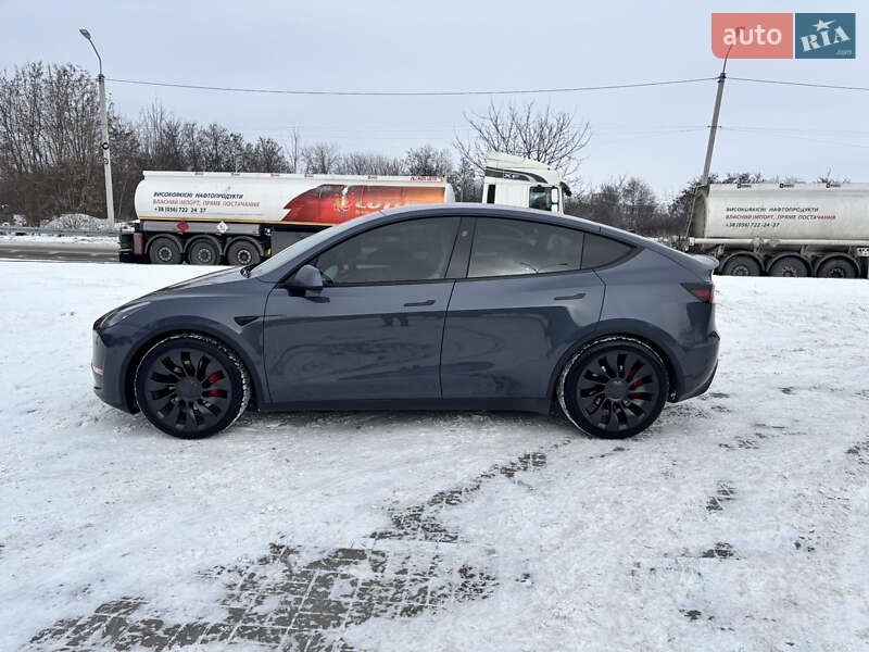 Позашляховик / Кросовер Tesla Model Y 2023 в Дніпрі фото 5 Позашляховик / Кросовер Tesla Model Y 2023 в Дніпрі
