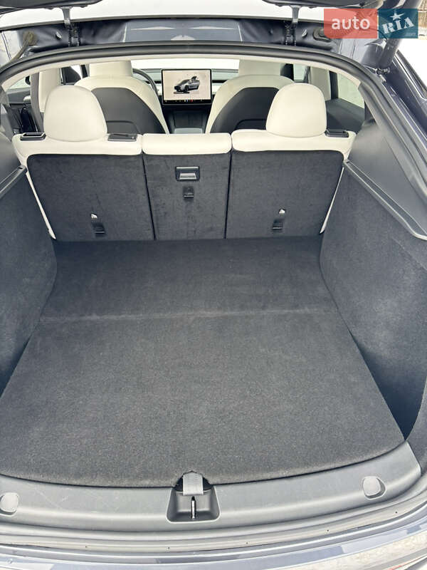 Позашляховик / Кросовер Tesla Model Y 2023 в Дніпрі фото 23 Позашляховик / Кросовер Tesla Model Y 2023 в Дніпрі