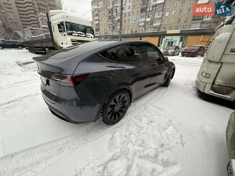 Позашляховик / Кросовер Tesla Model Y 2022 в Дніпрі фото 3 Позашляховик / Кросовер Tesla Model Y 2022 в Дніпрі