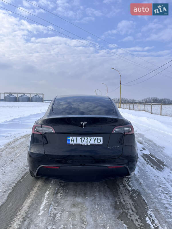 Позашляховик / Кросовер Tesla Model Y 2023 в Києві