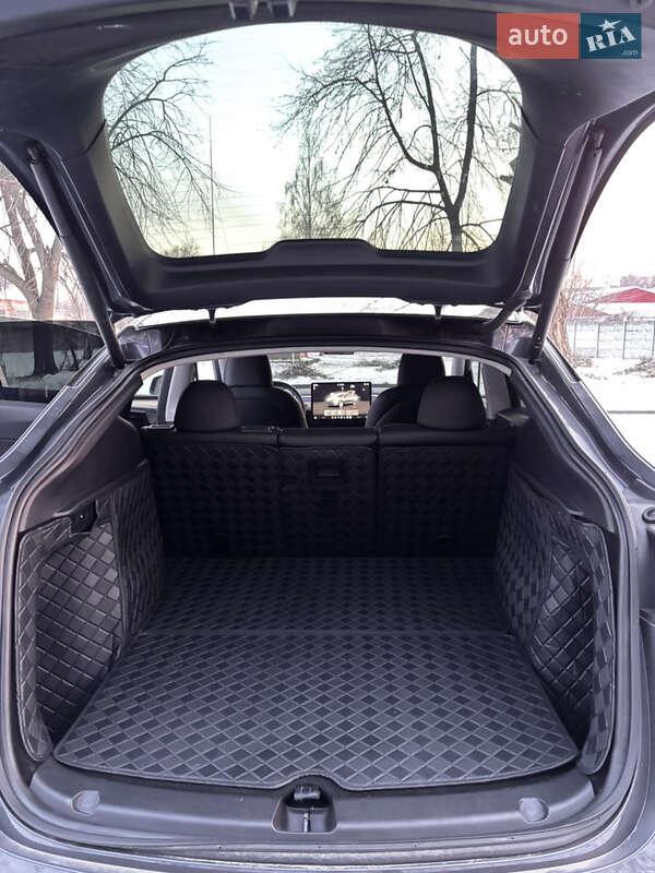 Позашляховик / Кросовер Tesla Model Y 2022 в Черкасах фото 17 Позашляховик / Кросовер Tesla Model Y 2022 в Черкасах