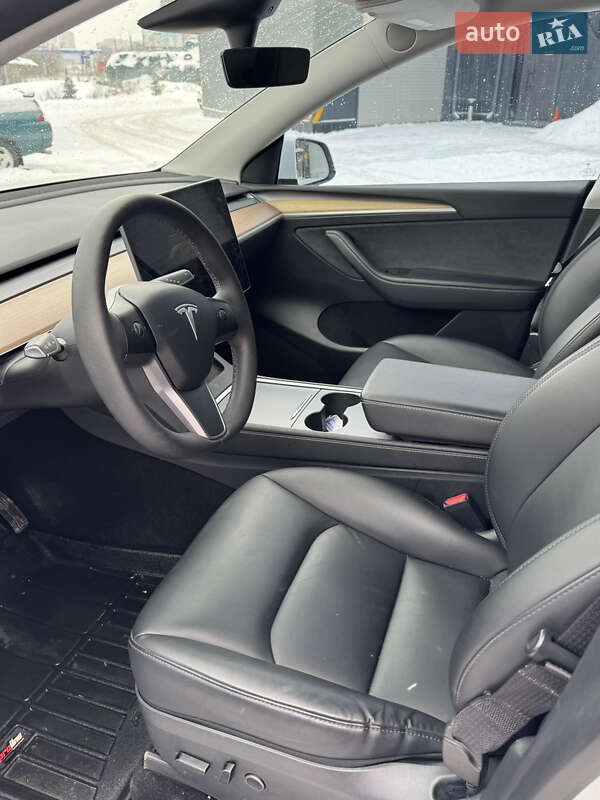 Внедорожник / Кроссовер Tesla Model Y 2023 в Харькове