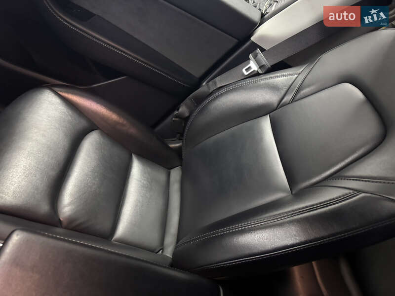 Позашляховик / Кросовер Tesla Model Y 2020 в Харкові фото 9 Позашляховик / Кросовер Tesla Model Y 2020 в Харкові