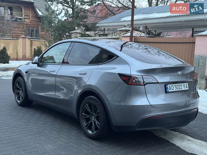 Позашляховик / Кросовер Tesla Model Y 2024 в Ужгороді фото 9 Позашляховик / Кросовер Tesla Model Y 2024 в Ужгороді