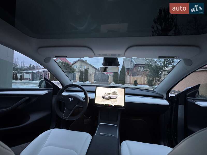 Позашляховик / Кросовер Tesla Model Y 2024 в Ужгороді фото 23 Позашляховик / Кросовер Tesla Model Y 2024 в Ужгороді