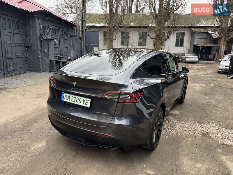 Позашляховик / Кросовер Tesla Model Y 2024 в Києві