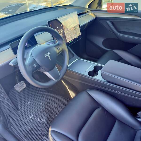 Внедорожник / Кроссовер Tesla Model Y 2022 в Калуше