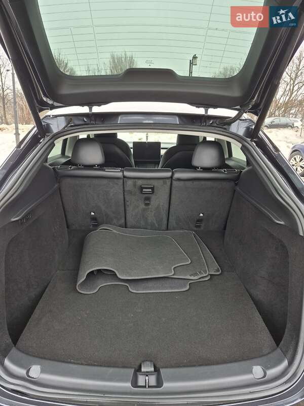 Внедорожник / Кроссовер Tesla Model Y 2024 в Хмельницком