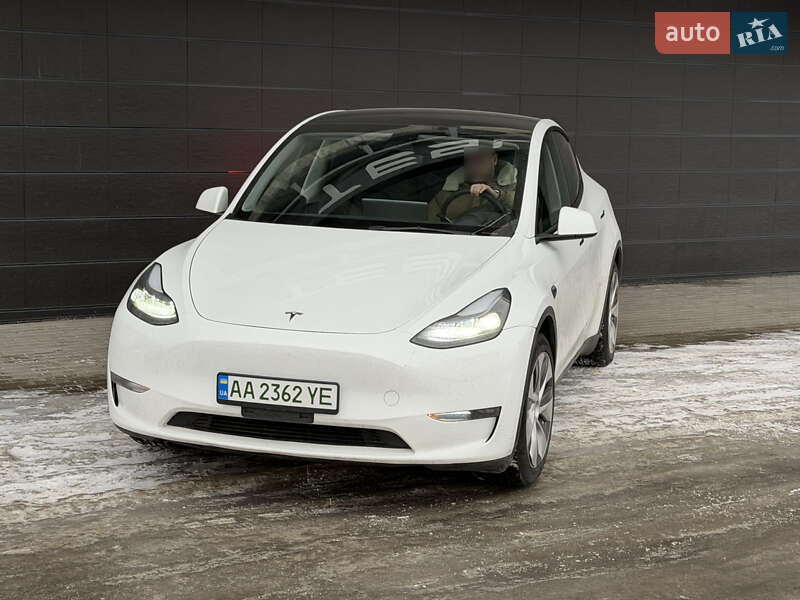 Позашляховик / Кросовер Tesla Model Y 2023 в Києві