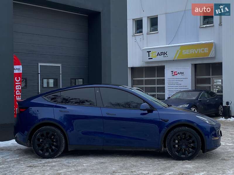 Позашляховик / Кросовер Tesla Model Y 2023 в Києві