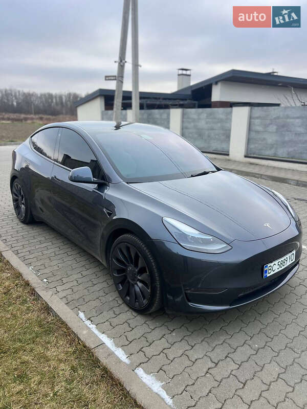 Внедорожник / Кроссовер Tesla Model Y 2021 в Львове