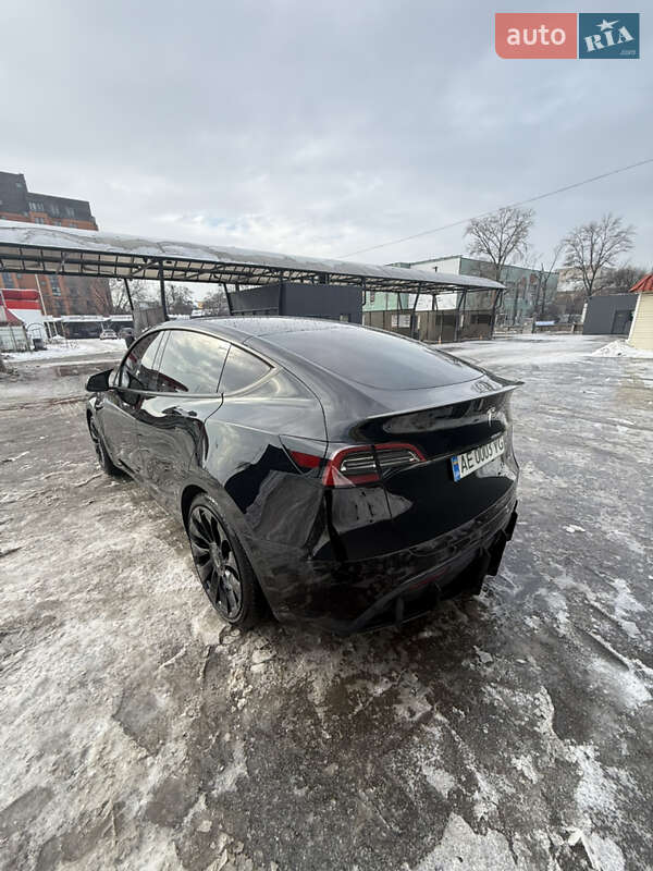 Позашляховик / Кросовер Tesla Model Y 2022 в Дніпрі