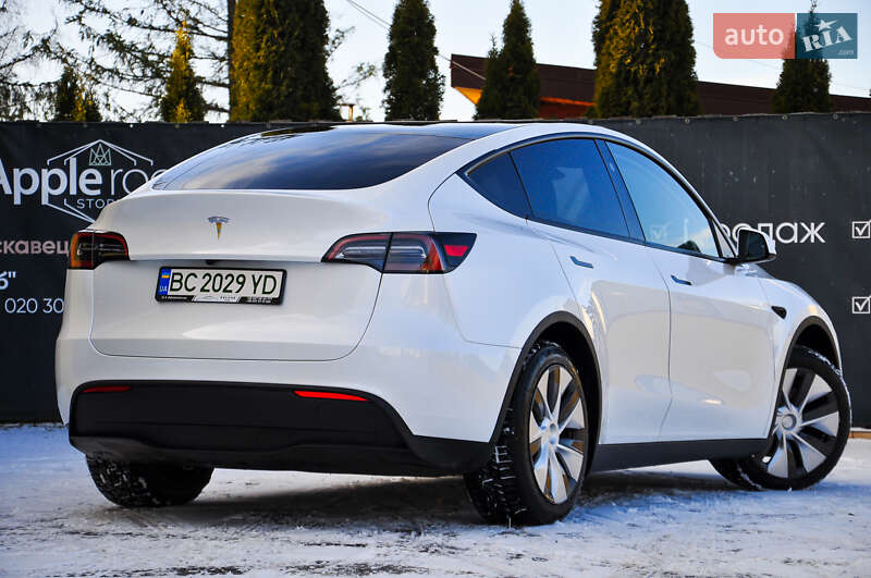 Позашляховик / Кросовер Tesla Model Y 2024 в Трускавці фото 14 Позашляховик / Кросовер Tesla Model Y 2024 в Трускавці