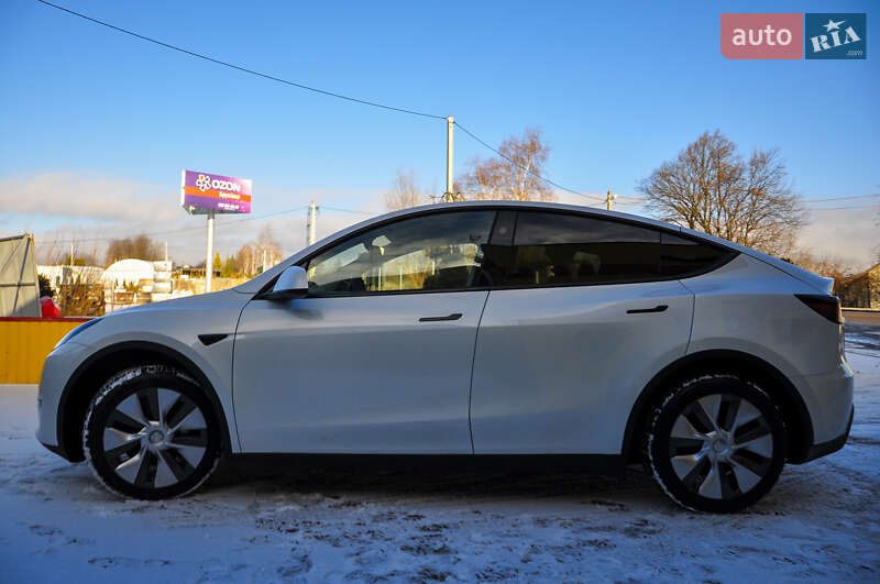 Позашляховик / Кросовер Tesla Model Y 2024 в Трускавці фото 23 Позашляховик / Кросовер Tesla Model Y 2024 в Трускавці
