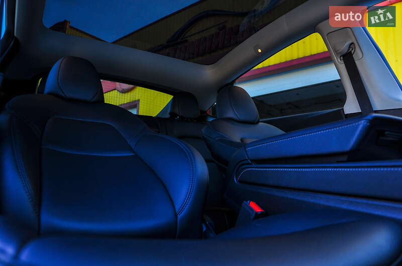 Позашляховик / Кросовер Tesla Model Y 2024 в Трускавці фото 43 Позашляховик / Кросовер Tesla Model Y 2024 в Трускавці