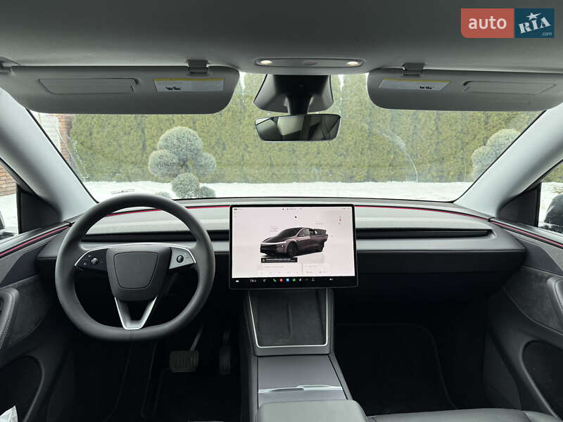 Позашляховик / Кросовер Tesla Model Y 2025 в Чернівцях