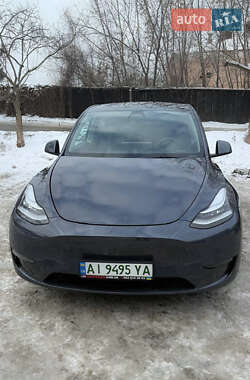 Внедорожник / Кроссовер Tesla Model Y 2023 в Киеве