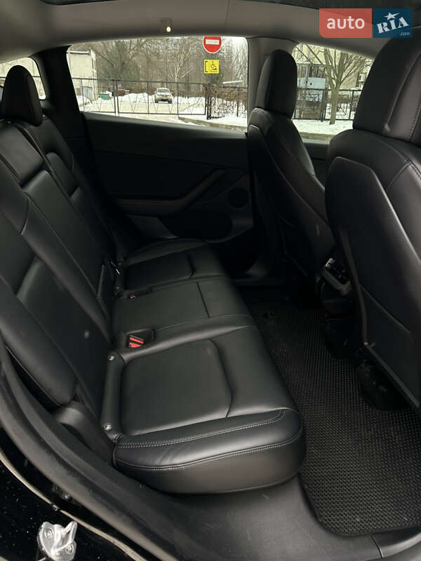Позашляховик / Кросовер Tesla Model Y 2022 в Запоріжжі фото 18 Позашляховик / Кросовер Tesla Model Y 2022 в Запоріжжі