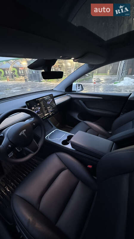 Внедорожник / Кроссовер Tesla Model Y 2024 в Кропивницком