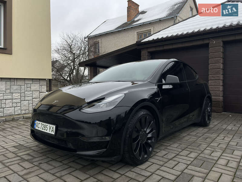 Tesla Model Y 2022
