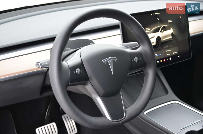 Позашляховик / Кросовер Tesla Model Y 2022 в Києві фото 22 Позашляховик / Кросовер Tesla Model Y 2022 в Києві