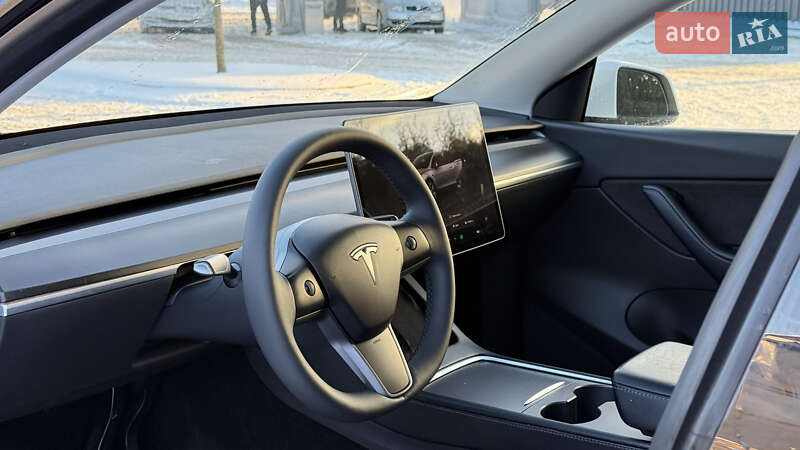 Позашляховик / Кросовер Tesla Model Y 2022 в Луцьку