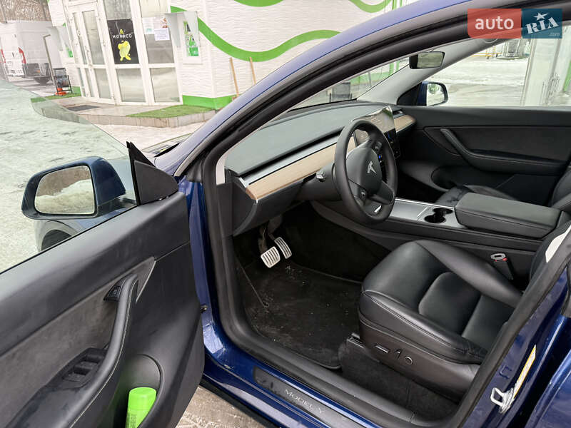 Позашляховик / Кросовер Tesla Model Y 2022 в Львові