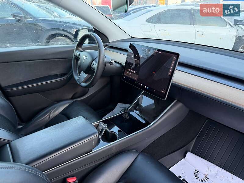 Внедорожник / Кроссовер Tesla Model Y 2020 в Луцке