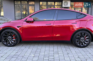 Позашляховик / Кросовер Tesla Model Y 2021 в Львові