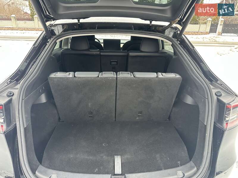 Внедорожник / Кроссовер Tesla Model Y 2021 в Киеве