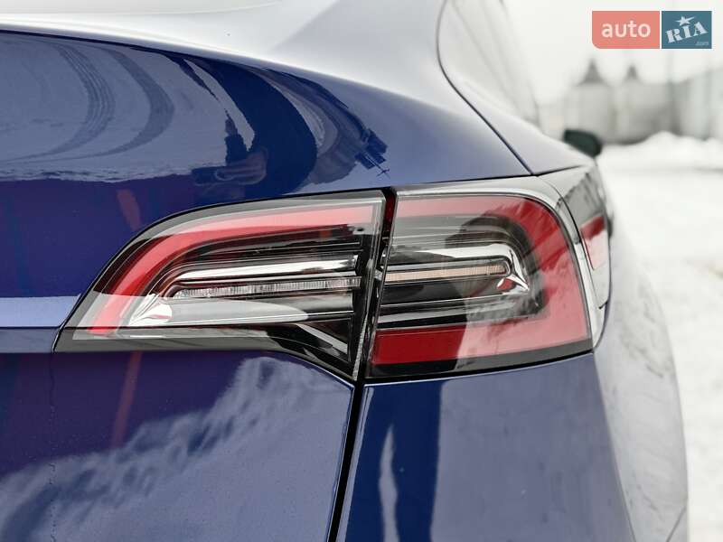 Позашляховик / Кросовер Tesla Model Y 2023 в Києві