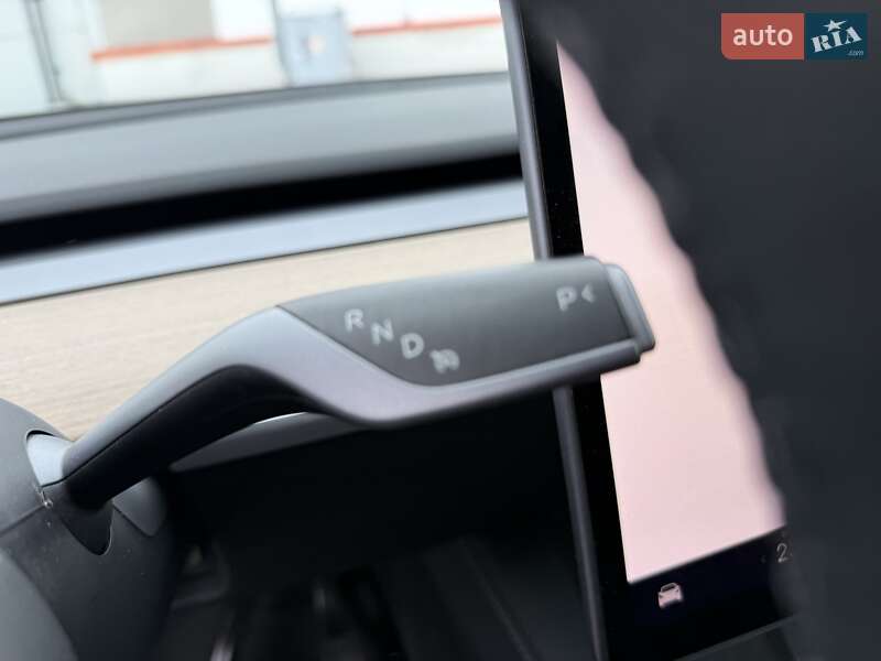 Позашляховик / Кросовер Tesla Model Y 2023 в Києві