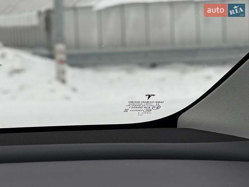 Позашляховик / Кросовер Tesla Model Y 2023 в Києві