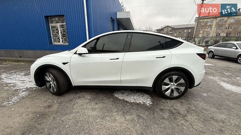 Позашляховик / Кросовер Tesla Model Y 2023 в Кам'янському фото 4 Позашляховик / Кросовер Tesla Model Y 2023 в Кам'янському