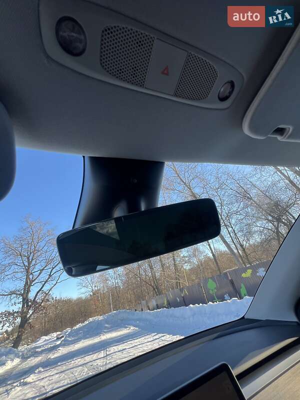 Внедорожник / Кроссовер Tesla Model Y 2023 в Ровно фото 2 Внедорожник / Кроссовер Tesla Model Y 2023 в Ровно